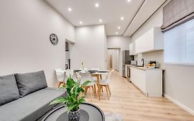 Central Platinum Apartments 29